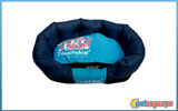 Dog bed with removable pillow